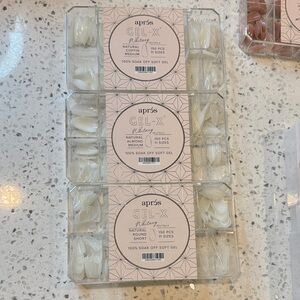 Aprés Gel-X Natural Round Press-On Nails - White